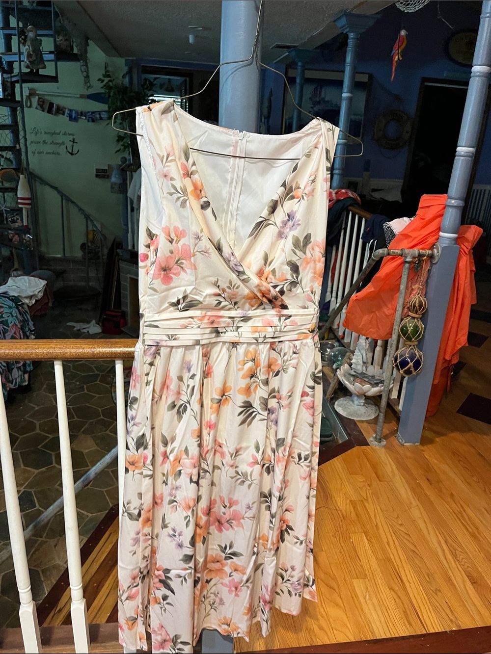 Floral Sleeveless V-Neck Midi Dress in Cream with Peach Blooms th